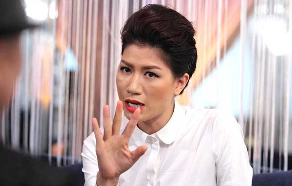 Trang Trần chỉ trích vợ Xuân Bắc hồ đồ và ngông cuồng.