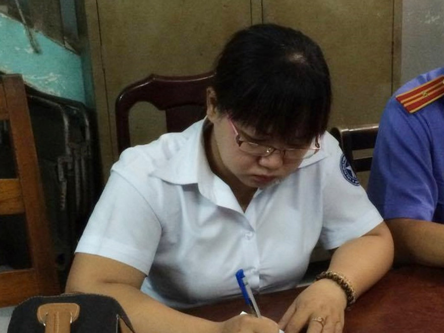 Nguyên chấp hành viên ‘lạm quyền’ Đinh Thị Anh Đào. Ảnh: Tân Châu