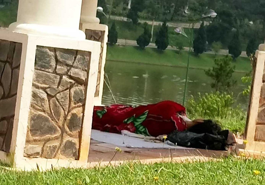 Người đàn ông tử vong trong công viên.