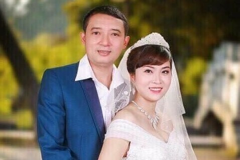 Danh hài Chiến Thắng quay lại với vợ thứ 3 sau 3 tháng li hôn.