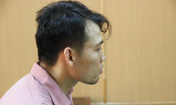 Tại phiên toà, đại diện cho ‘Cường đô la’ nói bị cáo Tân không phải tài xế thuê mà là "cháu họ của Hà Hồ”. Ảnh: Tân Châu