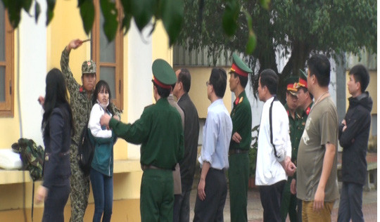  Chuyện chưa biết về vụ giải cứu nữ sinh cao đẳng bị đổ xăng, dọa đốt 