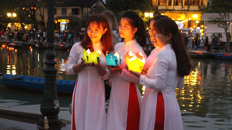 Cùng ước nguyện những điều tốt đẹp trong năm mới 