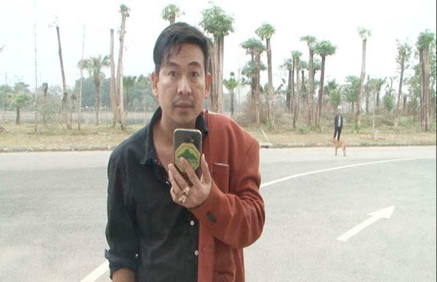 Trần Đình Sang thường phát trực tiếp hình ảnh về cảnh sát giao thông. Ảnh: VnExpress