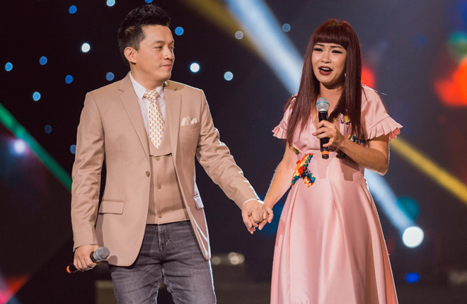 Lam Trường khẳng định bản thân luôn là một bờ vai vững chãi để Phương Thanh có thể dựa vào tâm sự những lúc mệt mỏi trong công việc hay trong cuộc sống.