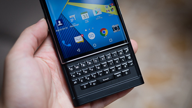 Điểm danh 6 smartphone lạ nhất 2015