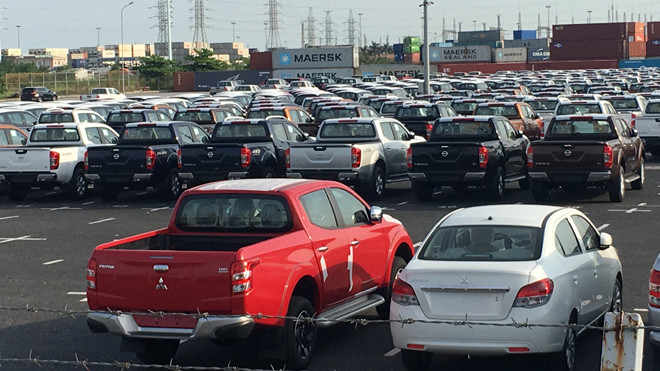 Xe ô tô nhập khẩu về cảng Tân Vũ, Hải Phòng. Ảnh: Tuấn Nguyễn