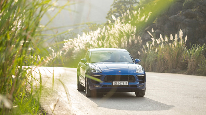 Mẫu xe Porcscher Macan đang được bán tại Việt Nam