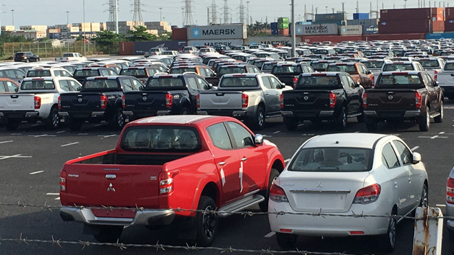 Ô tô nhập khẩu về cảng Tân Vũ, Hải Phòng. Ảnh: Tuấn Nguyễn