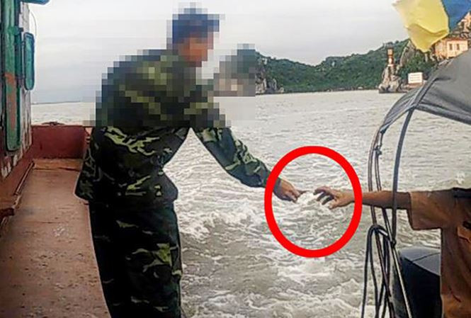 Loạt bài Cận cảnh mãi lộ trên sông của Báo Tiền Phong giành Giải C Báo chí Quốc gia năm lần thứ XII - năm 2017