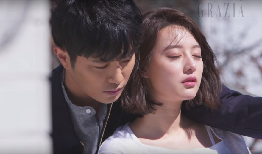 Không ai khác, hình mẫu này chính là nhân vật người yêu trên phim của cô nàng -thượng sĩ Seo Dae Young, do nam diễn viên Jin Goo đóng.