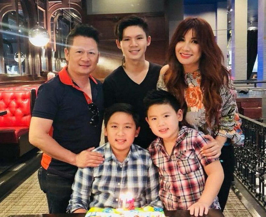 Showbiz 27/4: Bằng Kiều chu cấp cho vợ cũ 2 tỷ mỗi năm để nuôi 3 con trai