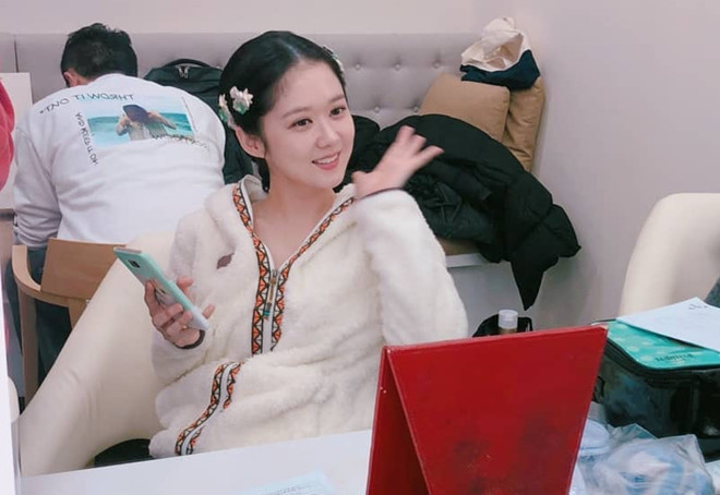 Jang Nara trẻ đẹp ngỡ ngàng ở tuổi U40