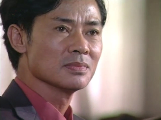 Diễn viên Lê Dũng Nhi vào vai Thứ trưởng Bộ Kinh tế - Cao Đức Cẩm. Ông Cẩm tính giản dị, liêm chính nhưng nhu nhược nên bị vợ thâu tóm, lợi dụng quyền lực vào việc ăn hối lộ, đút lót, kinh doanh phi pháp.