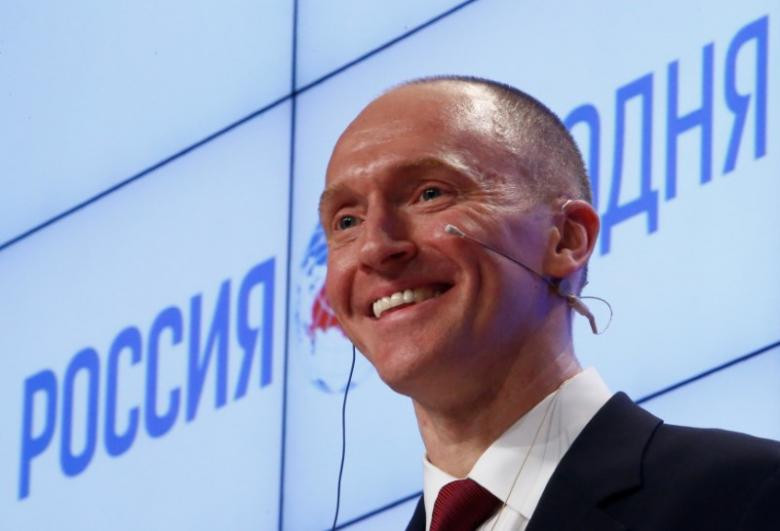 Cựu cố vấn của Tổng thống Mỹ Donald Trump, Carter Page, giao lưu với khán giả tại buổi diễn thuyết ở Moscow, Nga, ngày 12/12/2016. Ảnh: Reuters
