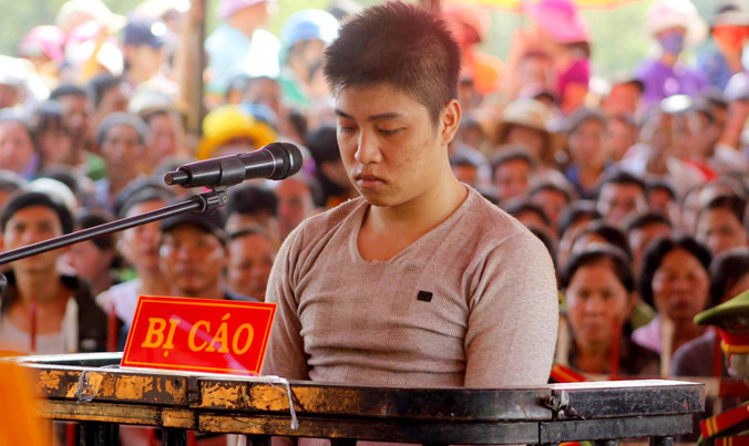 Châu Minh Nhân tại phiên tòa ngày 12/4. Ảnh: Đ.T.