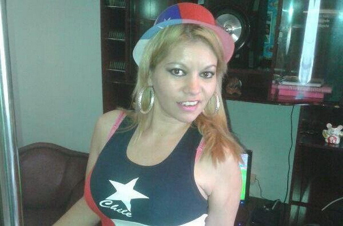 Nữ diễn viên treo thưởng 18 tiếng sex miễn phí cho CĐV Chile