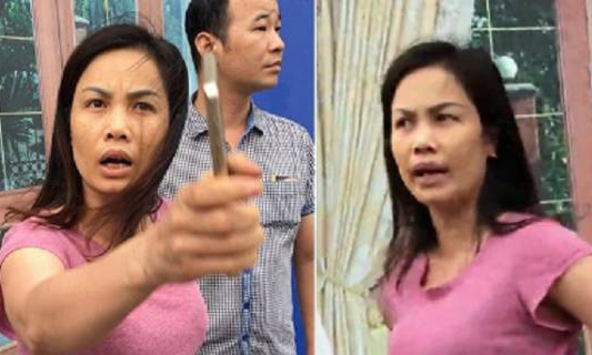 Người phụ nữ lăng mạ cảnh sát.