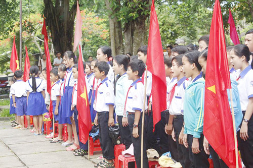 Học sinh trong lễ tổng kết. 