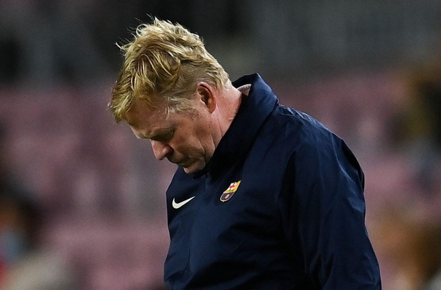 Lời cầu xin của Koeman, kẻ cô độc tại Nou Camp