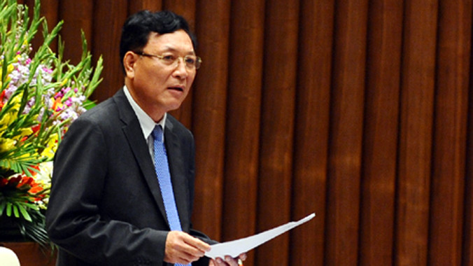 Bộ trưởng Bộ Giáo dục và Đào tạo Phạm Vũ Luận cho biết việc biên soạn sách giáo khoa là công việc khó khăn. Ảnh Minh Thanh.