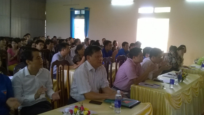 Quang cảnh khai giảng lớp học nghề May công nghiệp cho 50 học viên là người khuyết tật.