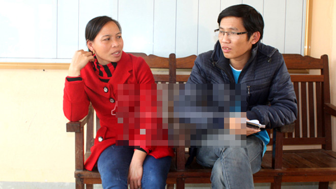 Đối tượng Lê Thị Thanh (áo đỏ) là kẻ chủ mưu của màn đánh ghen