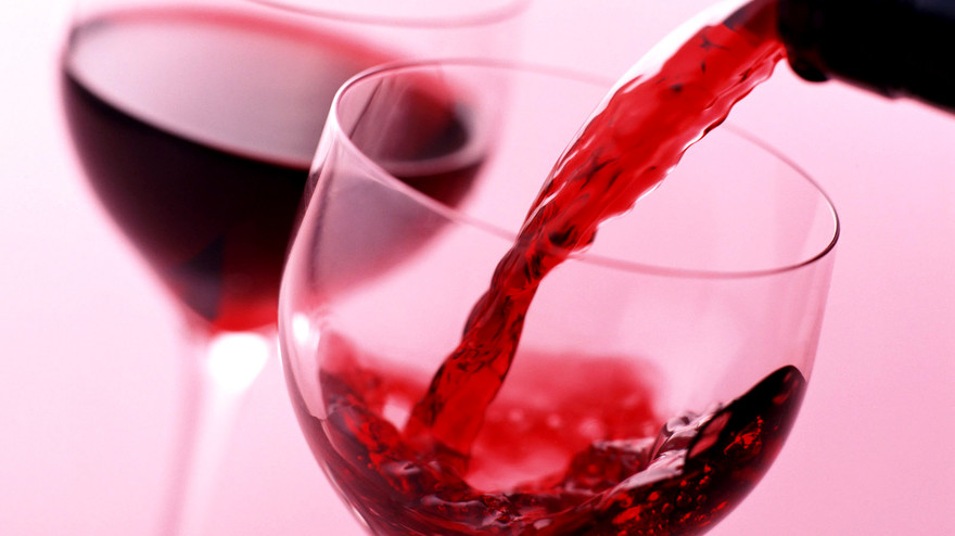 Những công dụng mới của rượu cho nhà bếp