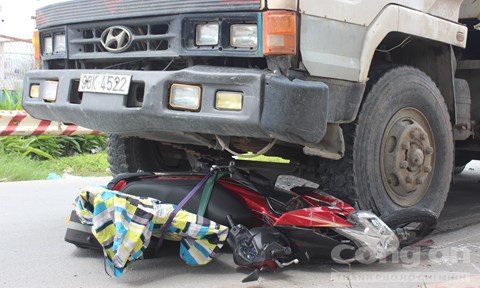 Hiện trường vụ tai nạn. Ảnh: Sang Nguyễn.