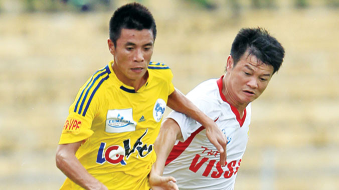 Văn Quyến tiếp tục khẳng định anh không liên quan tới vụ cá độ tại CLB V.Ninh Bình. Ảnh: VSI 