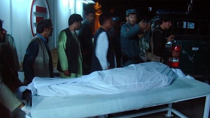 1 chiến sĩ cảnh sát thiệt mạng. Ảnh: Washingtonpost.