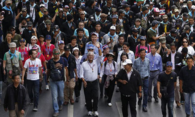 Phe đối lập xuống đường hôm 9/5.