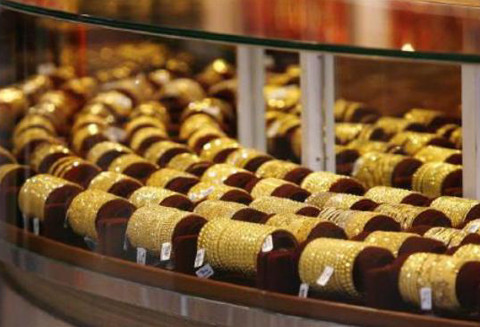 Giá vàng hôm nay 7/3: Thị trường 'rung lắc' mất 110.000 đồng