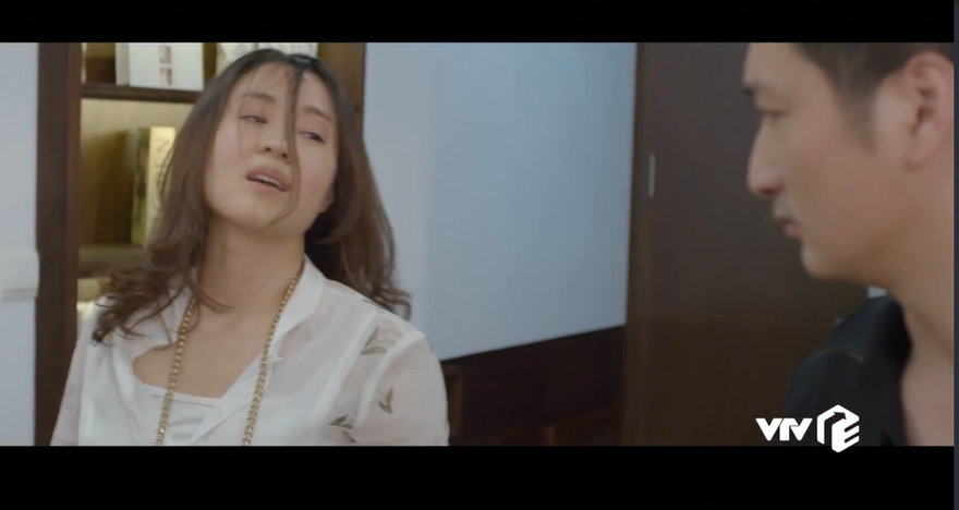 Hồng Diễm có cảnh diễn xuất thần trong Hoa hồng trên ngực trái