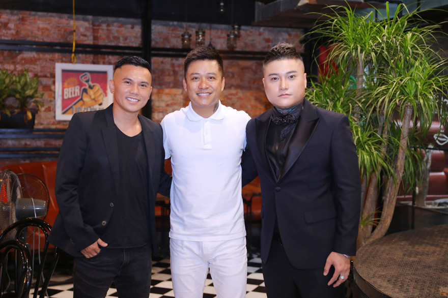 Nhạc sĩ Tú Dưa, ca sĩ Tuấn Hưng chung tay giúp đỡ Vũ Duy Khánh hoàn thành ước mơ