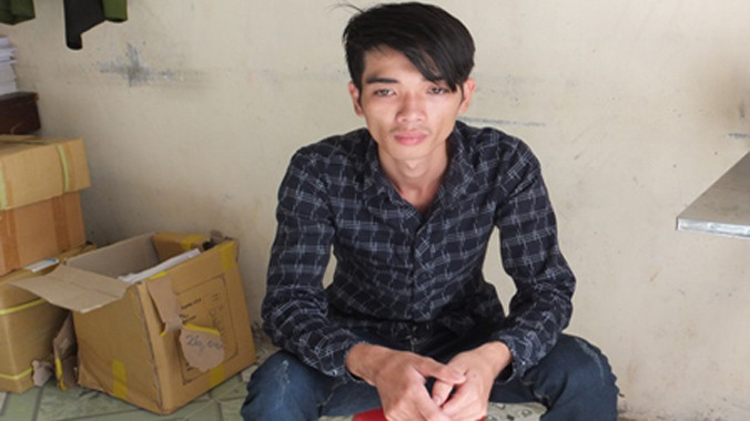 Đối tượng Thường khai trực tiếp đâm chiến sĩ cảnh sát cơ động ra đầu thú.