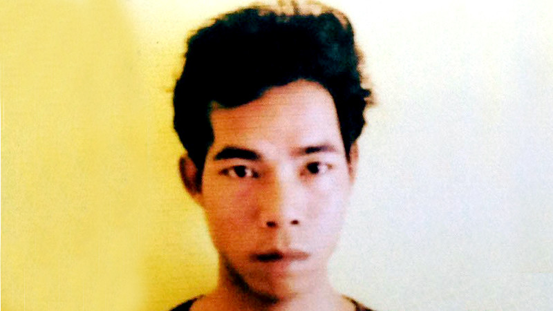 Thạch Sua tại cơ quan công an