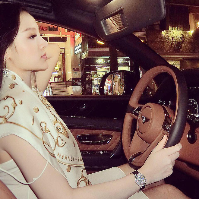 Huyền Baby: “Kiếm ra tiền nhưng chồng vẫn phải nuôi từ đầu đến gót chân“