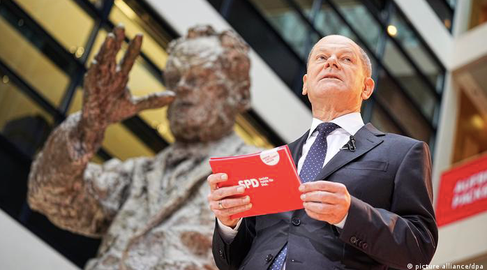 Ông Olaf Scholz tuyên thệ nhậm chức (Ảnh: DW)