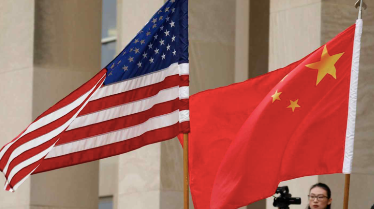 Quốc kỳ Mỹ và Trung Quốc