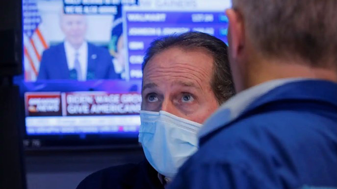 Thị trường chứng khoán toàn cầu nhạy cảm trước thông tin về Omicron