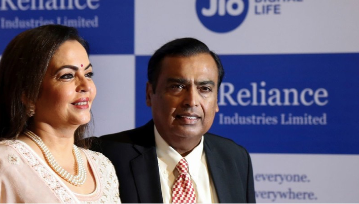 Tỷ phú Mukesh Ambani và vợ