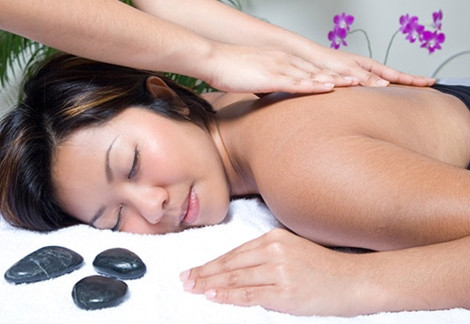 Ngày càng nhiều phụ nữ Hàn có nhu cầu dùng nam giới để massage.