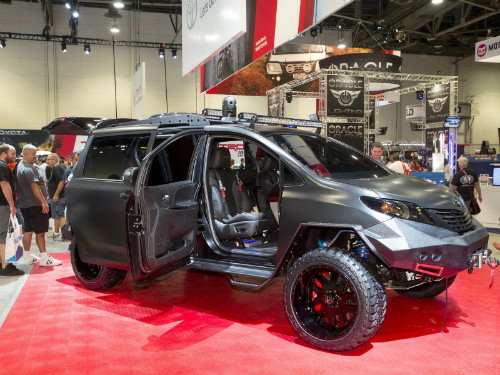 Hầm hố như 'quái vật offroad' Toyota UUV