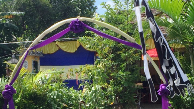 Gia đình lo hậu sự cho nạn nhân. Ảnh: Q. Thành.