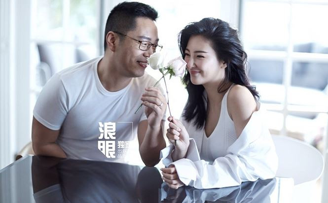 Mỹ nhân ‘dùng dao tấn công chồng’ xác nhận tái hợp sau 2 tháng ly hôn