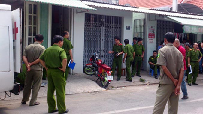 Hiện trường vụ phóng hỏa khiến ba người tử vong.