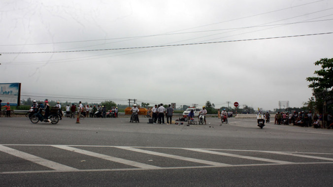 Hiện trường vụ tai nạn khiến 2 phụ nữ tử vong. Ảnh: VietNamNet.