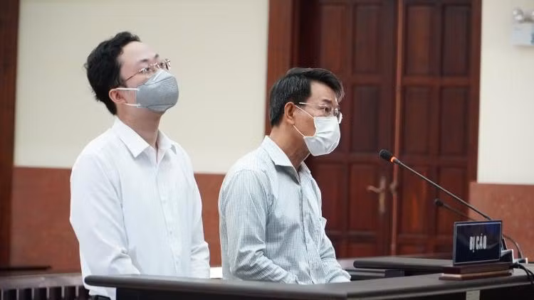 Ông Lâm Hoàng Tùng và Nguyễn Hải Nam tại phiên tòa phúc thẩm.
