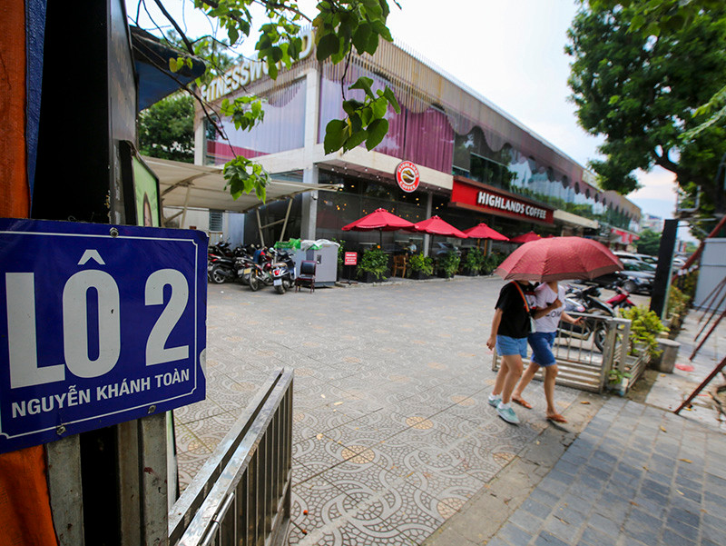 Vụ 'xẻ thịt' kênh mương Hà Nội: Sai đến đâu, xử đến đấy